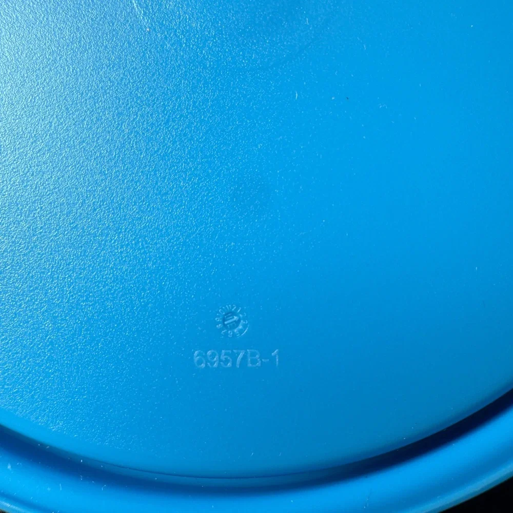 Tupperware Blue Round Replacement Lid Seal 6957B 5.25‎ Inch